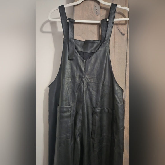 ZARA Jackie Jumpsuit Faux Leather In Black. Size Small - Picture 13 of 16
